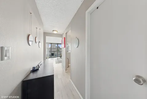 $238,000 | 10 East Ontario Street, Unit 2806, Chicago, IL 60611