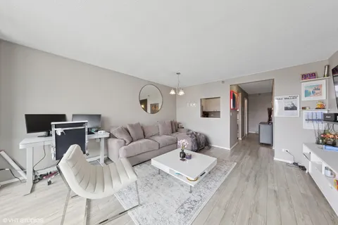 $238,000 | 10 East Ontario Street, Unit 2806, Chicago, IL 60611