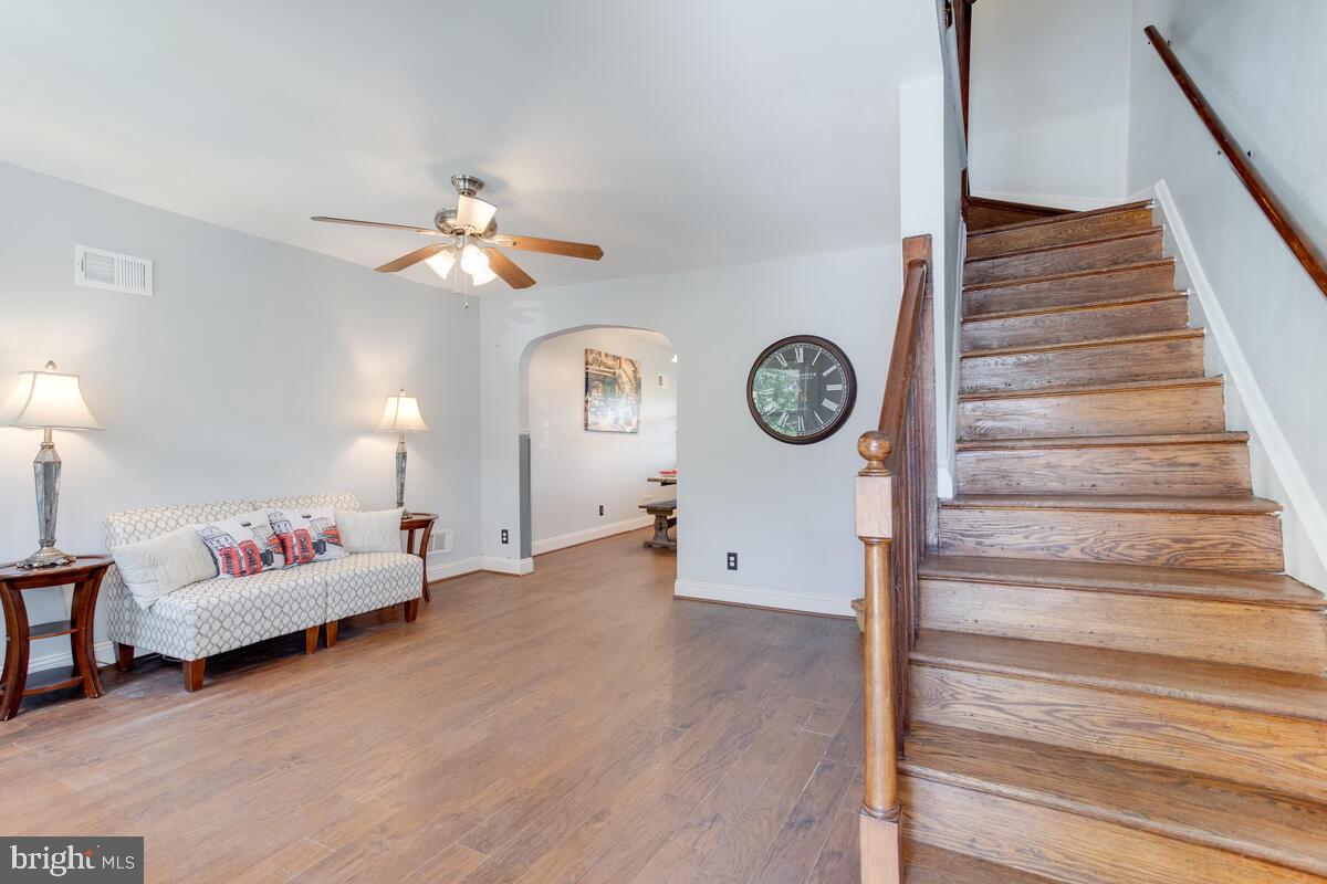 234 West Meadow Road Baltimore, MD 21225 - Photo 6 of 42