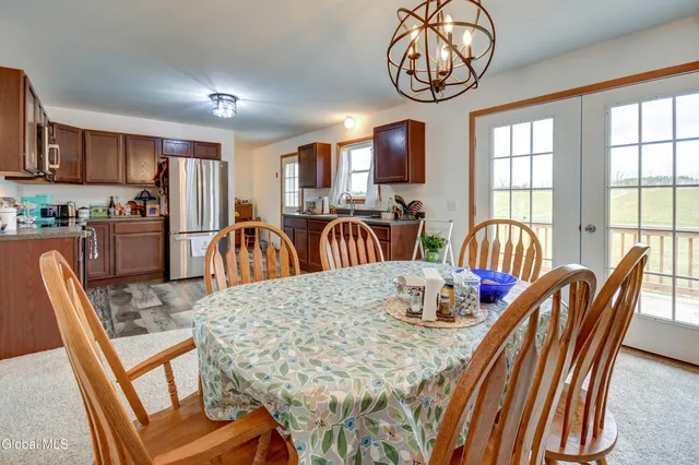 $399,999 | 254 Log City Road, Amsterdam, NY 12010