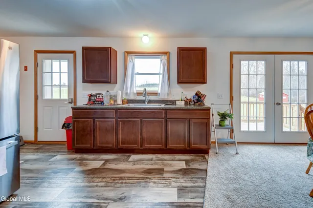 $399,999 | 254 Log City Road, Amsterdam, NY 12010