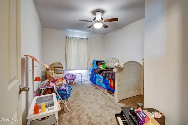 $399,999 | 254 Log City Road, Amsterdam, NY 12010