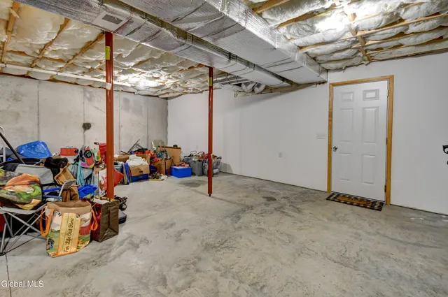 $399,999 | 254 Log City Road, Amsterdam, NY 12010