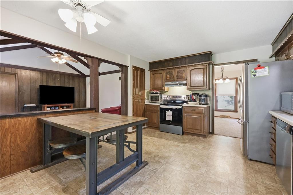 16512 Spring Valley Road Belton, MO 64012 - Photo 11 of 31