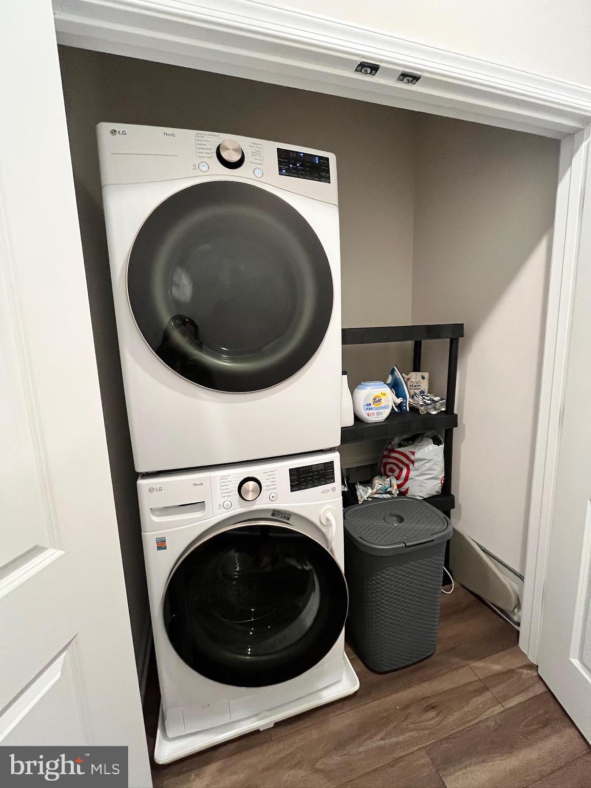 236 Mainstream Drive Laurel, MD 20724 - Photo 20 of 52 a utility room with dryer and washer
