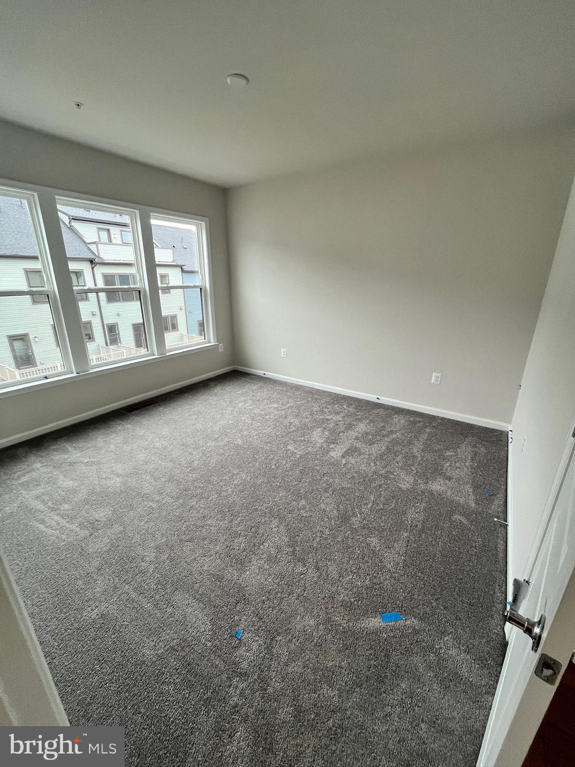 236 Mainstream Drive Laurel, MD 20724 - Photo 27 of 52 an empty room with windows