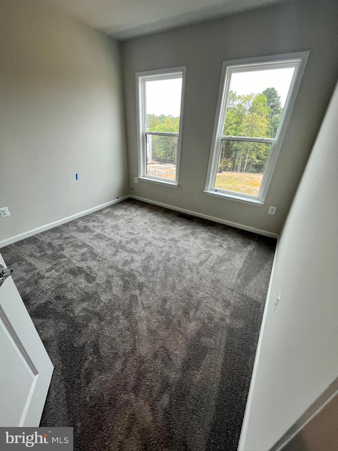 236 Mainstream Drive Laurel, MD 20724 - Photo 34 of 52 an empty room with windows