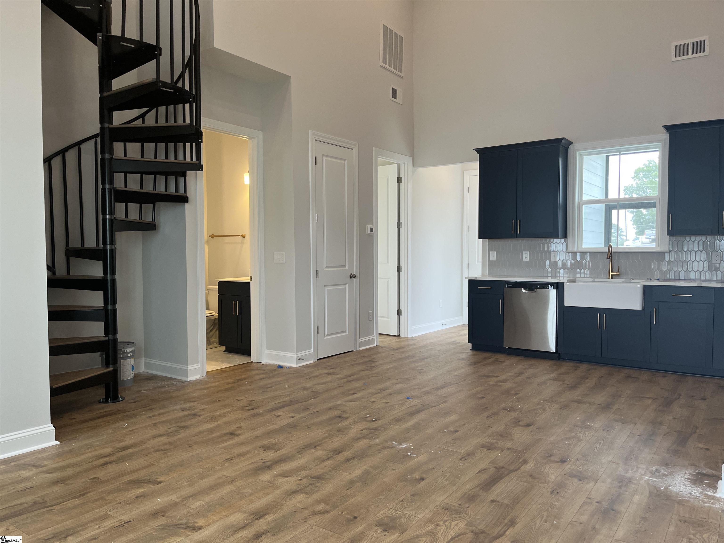 121 Cottage Lane Greenwood, SC 29649 - Photo 8 of 16