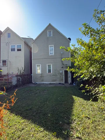 $185,000 | 2020 West 69th Place, Chicago, IL 60636