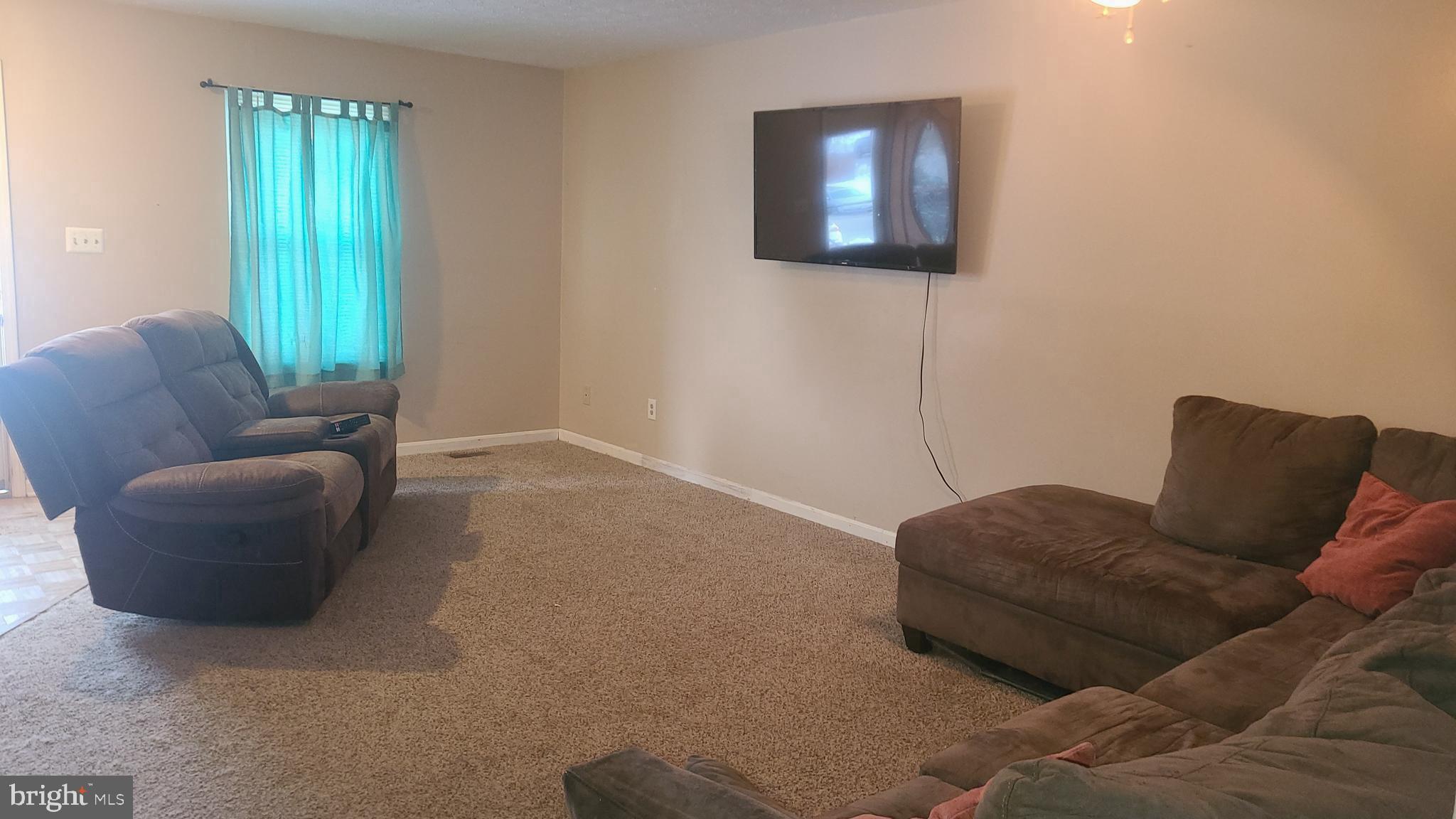 3907 Cutty Sark Road Baltimore, MD 21220 - Photo 3 of 11