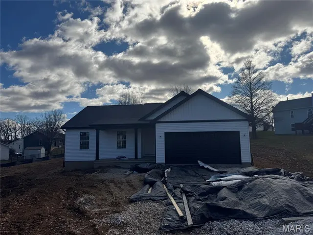 $325,000 | 10486 Ponderosa Drive, Foristell, MO 63348