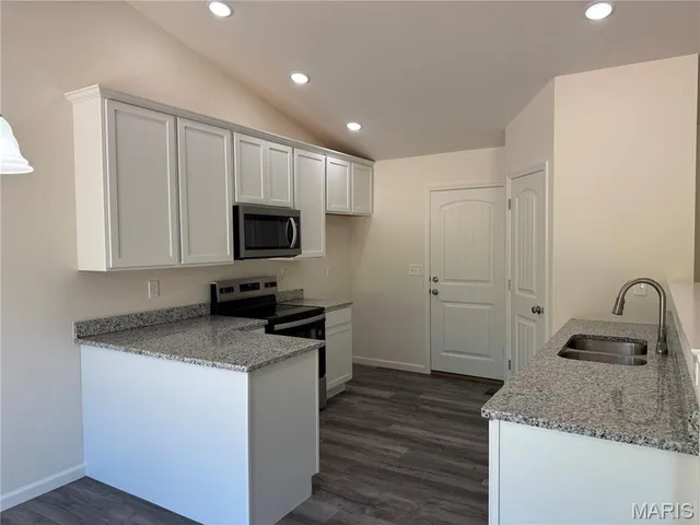 $325,000 | 10486 Ponderosa Drive, Foristell, MO 63348