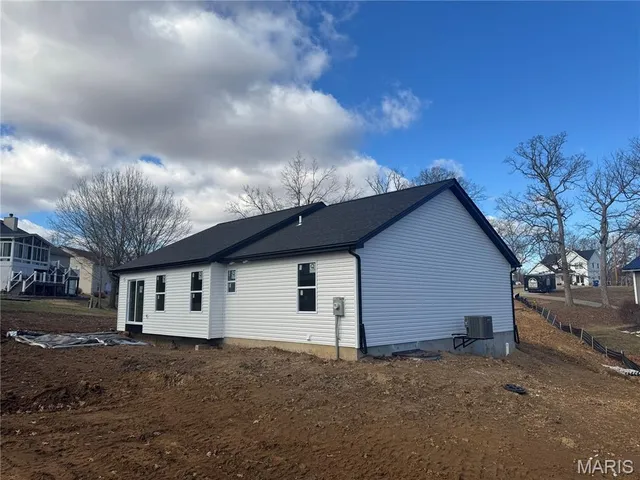 $325,000 | 10486 Ponderosa Drive, Foristell, MO 63348