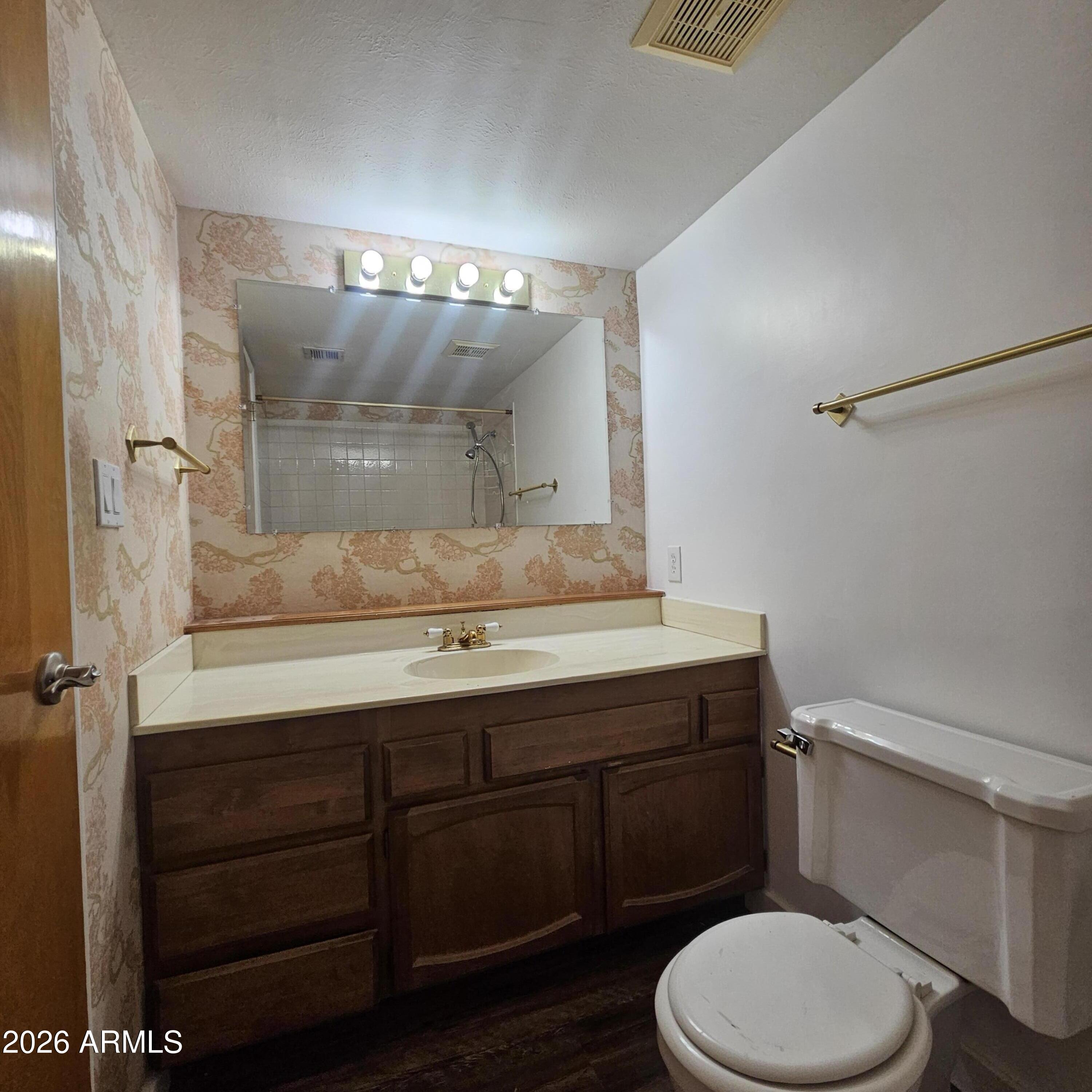 2575 West Berridge Lane, Unit D209 Phoenix, AZ 85017 - Photo 13 of 17 1000034432