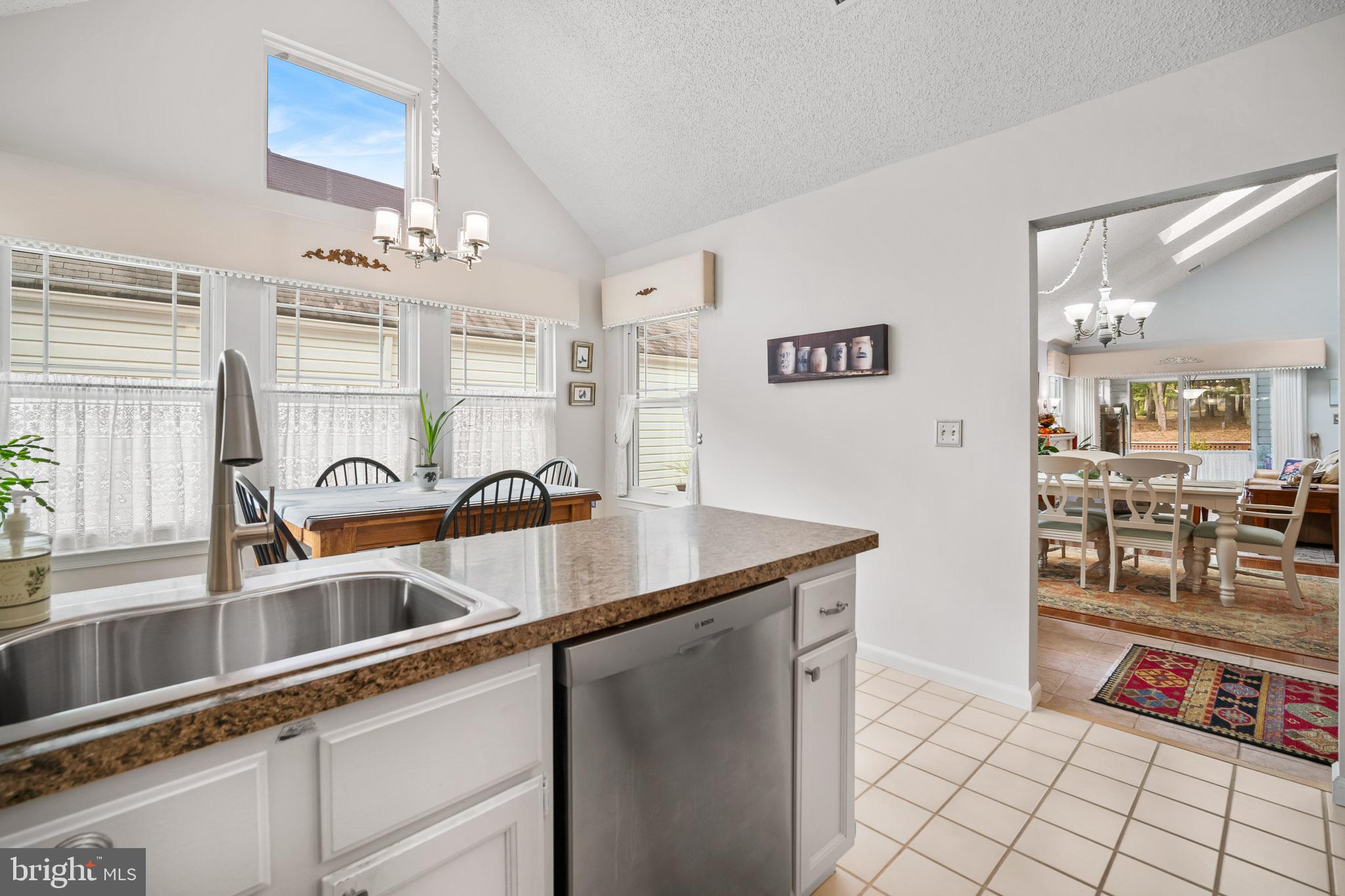 9 Newport Road Manahawkin, NJ 08050 - Photo 8 of 32 Gallery Image 8