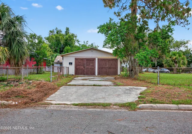 $1,200 | 1011 Glencarin Street, Jacksonville, FL 32208