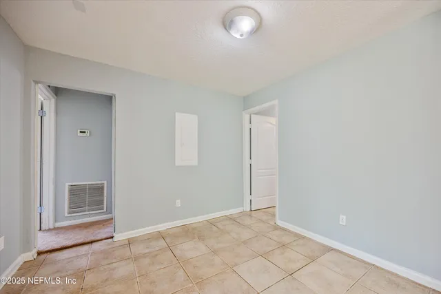 $1,200 | 1011 Glencarin Street, Jacksonville, FL 32208