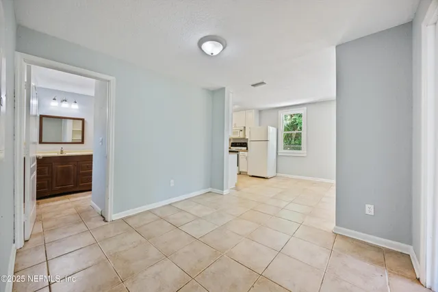 $1,200 | 1011 Glencarin Street, Jacksonville, FL 32208