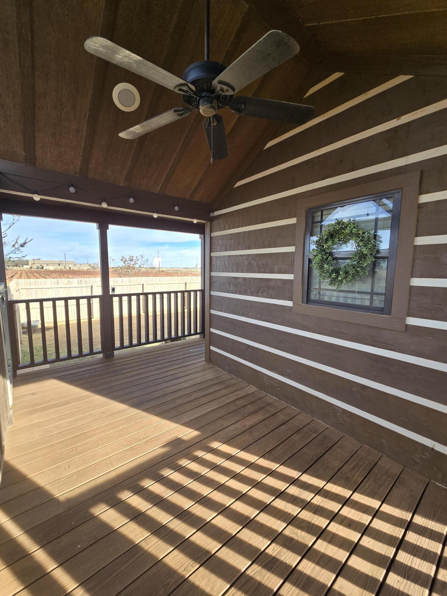 1023 County Road 20 Lamesa, TX 79331 - Photo 11 of 26 a view of a balcony