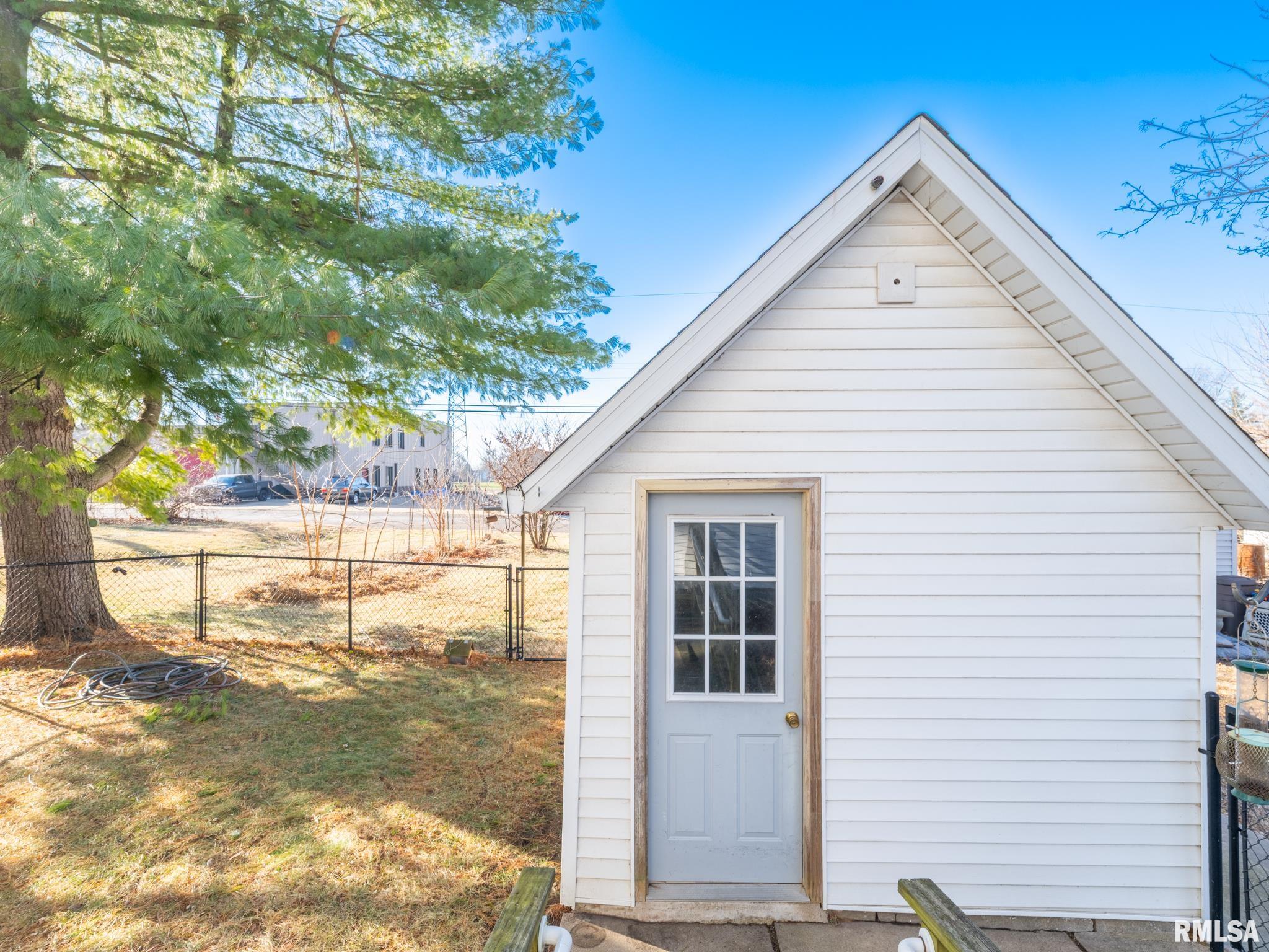 407 North 3rd Street Dunlap, IL 61525 - Photo 12 of 53