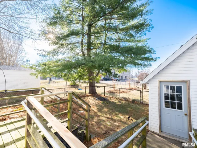 $179,900 | 407 North 3rd Street, Dunlap, IL 61525