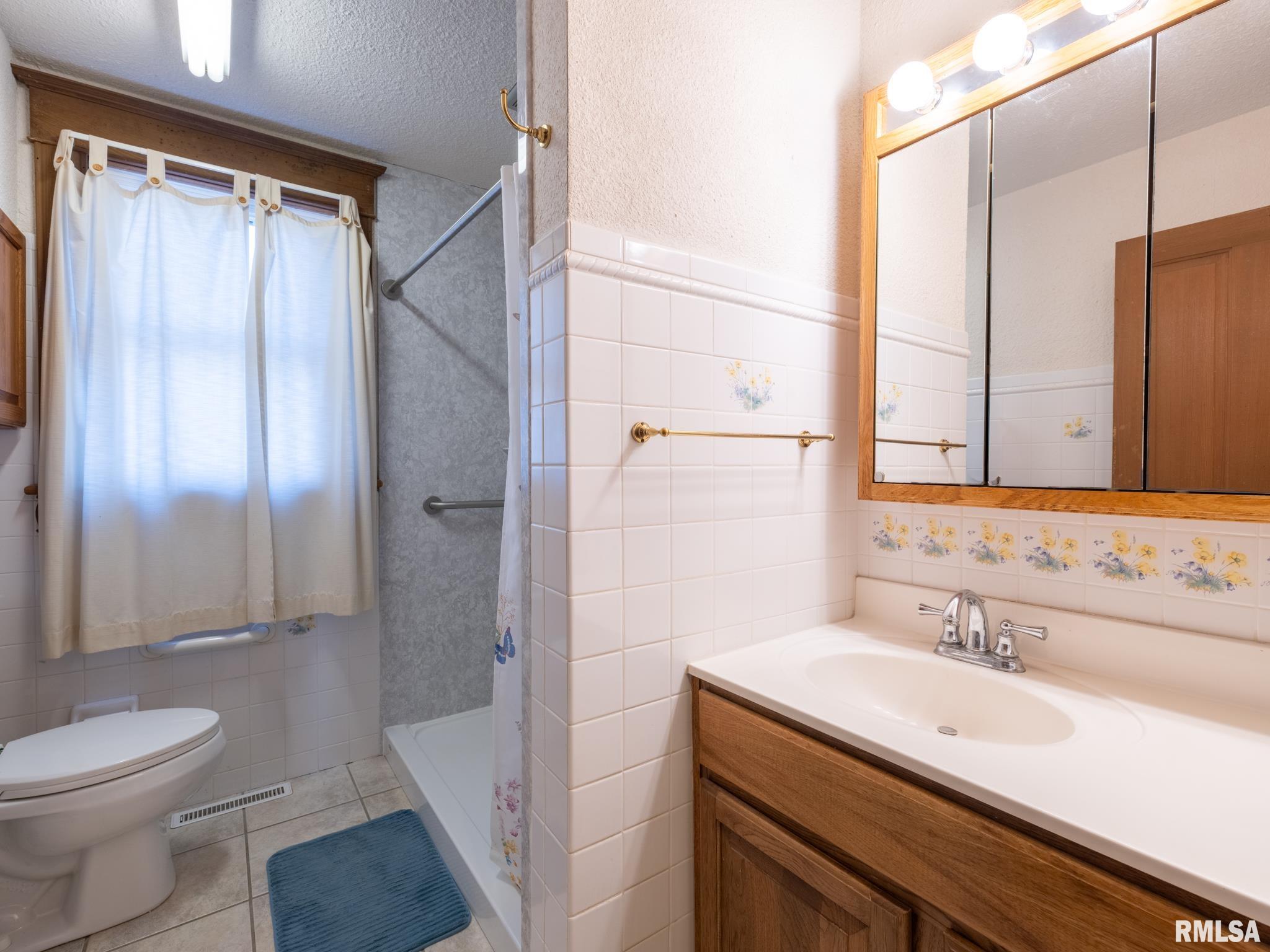 407 North 3rd Street Dunlap, IL 61525 - Photo 17 of 53