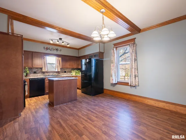 $179,900 | 407 North 3rd Street, Dunlap, IL 61525