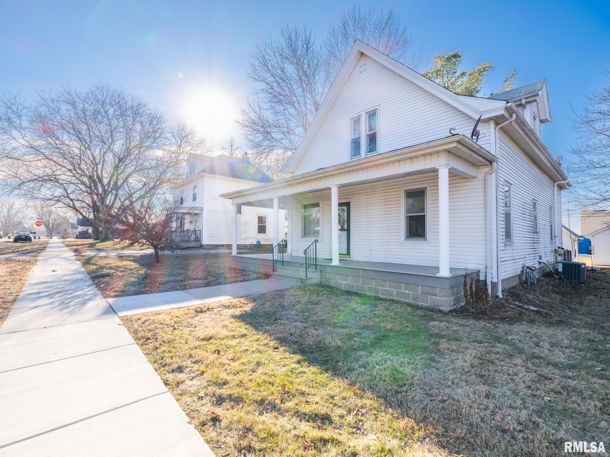 407 North 3rd Street Dunlap, IL 61525 - Photo 3 of 53