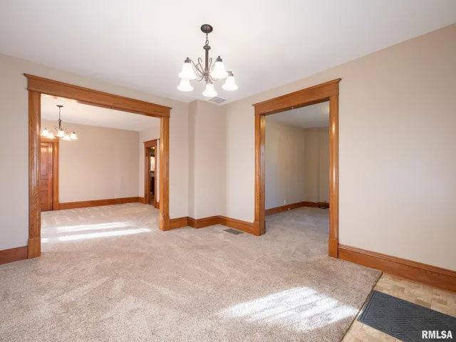 $179,900 | 407 North 3rd Street, Dunlap, IL 61525