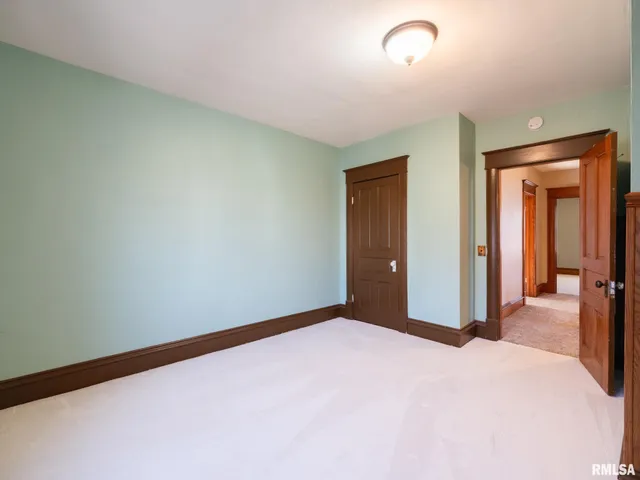 $179,900 | 407 North 3rd Street, Dunlap, IL 61525