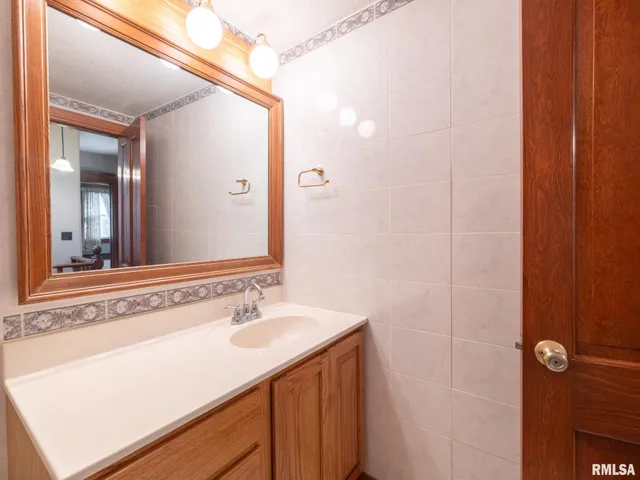 $179,900 | 407 North 3rd Street, Dunlap, IL 61525