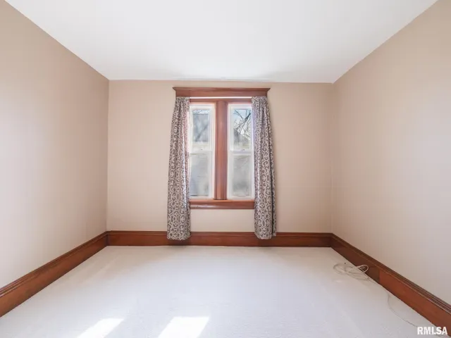 $179,900 | 407 North 3rd Street, Dunlap, IL 61525