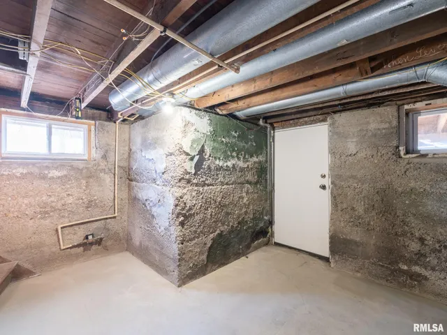 $179,900 | 407 North 3rd Street, Dunlap, IL 61525