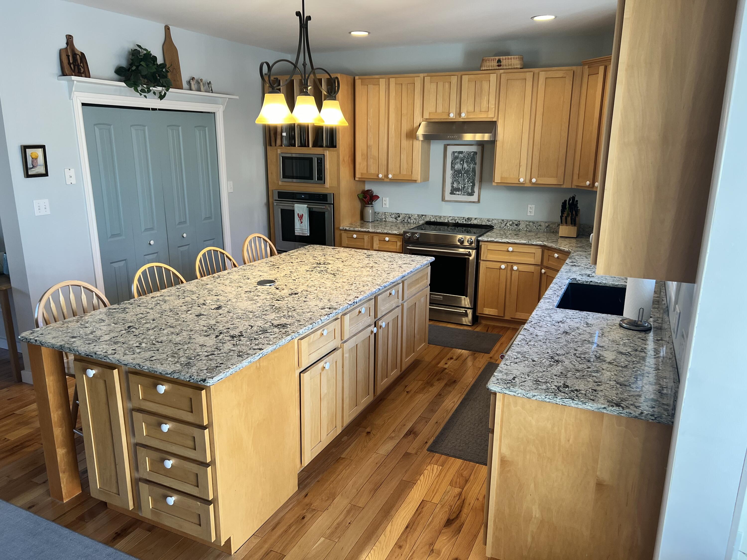 401 Newbury Neck Road Surry, ME 04684 - Photo 15 of 36 15