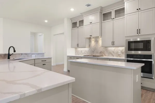 $654,900 | 10120 Henley Cove, Iola, TX 77861