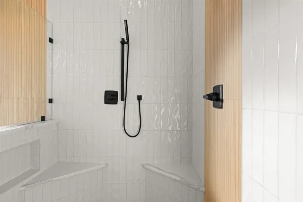 $654,900 | 10120 Henley Cove, Iola, TX 77861