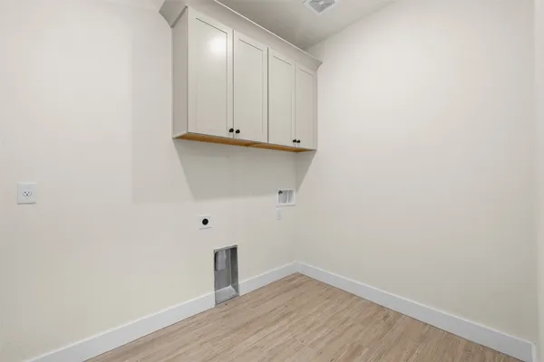 $654,900 | 10120 Henley Cove, Iola, TX 77861