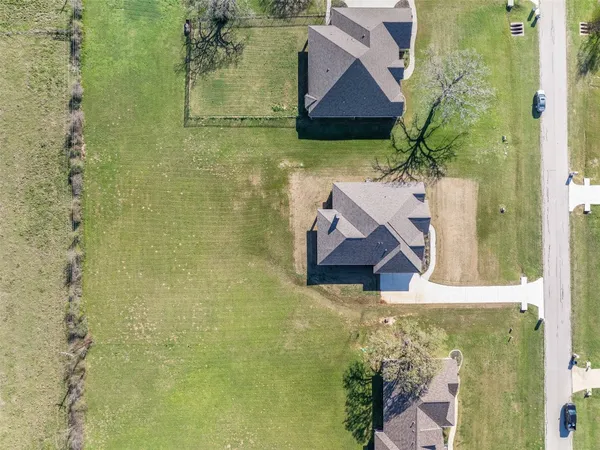 $654,900 | 10120 Henley Cove, Iola, TX 77861