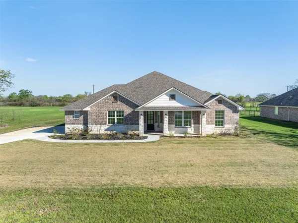 $654,900 | 10120 Henley Cove, Iola, TX 77861