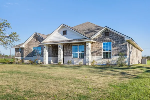$654,900 | 10120 Henley Cove, Iola, TX 77861