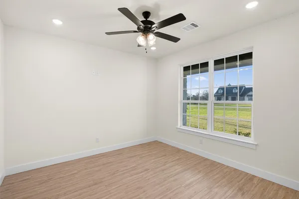 $654,900 | 10120 Henley Cove, Iola, TX 77861