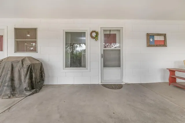 $950,000 | 1204 East Cheyenne Avenue, Canadian, TX 79014