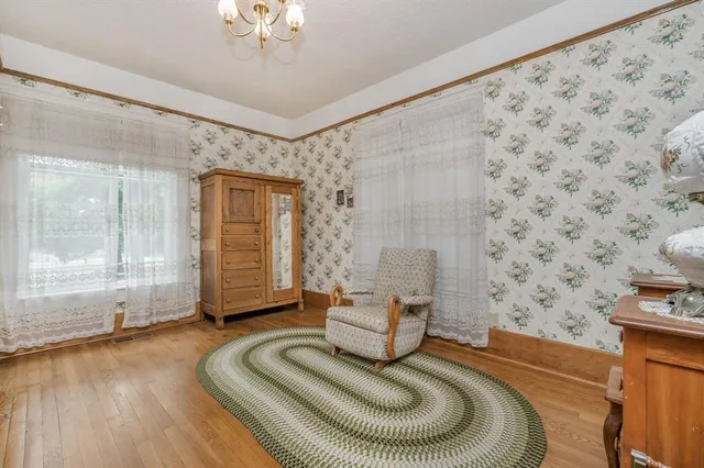 $950,000 | 1204 East Cheyenne Avenue, Canadian, TX 79014