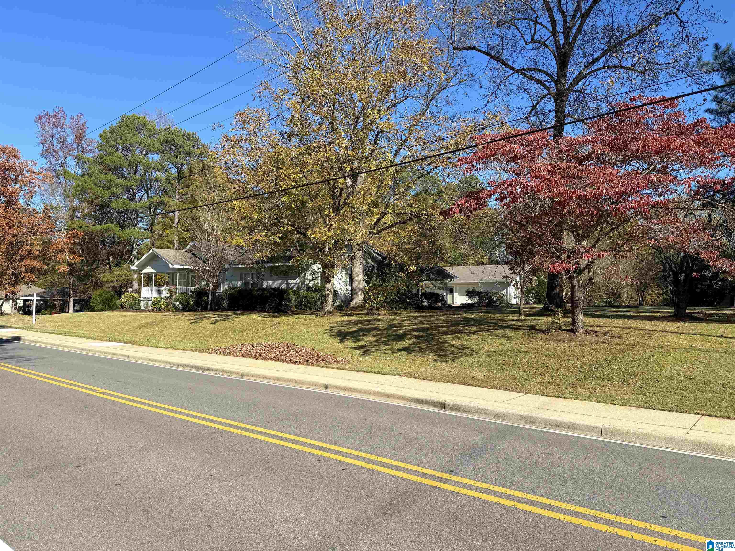 1807 Moncrief Road Gardendale, AL 35071 - Photo 4 of 37