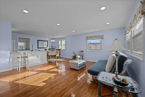 $225,000 | 909 East Railroad Street, Sandwich, IL 60548