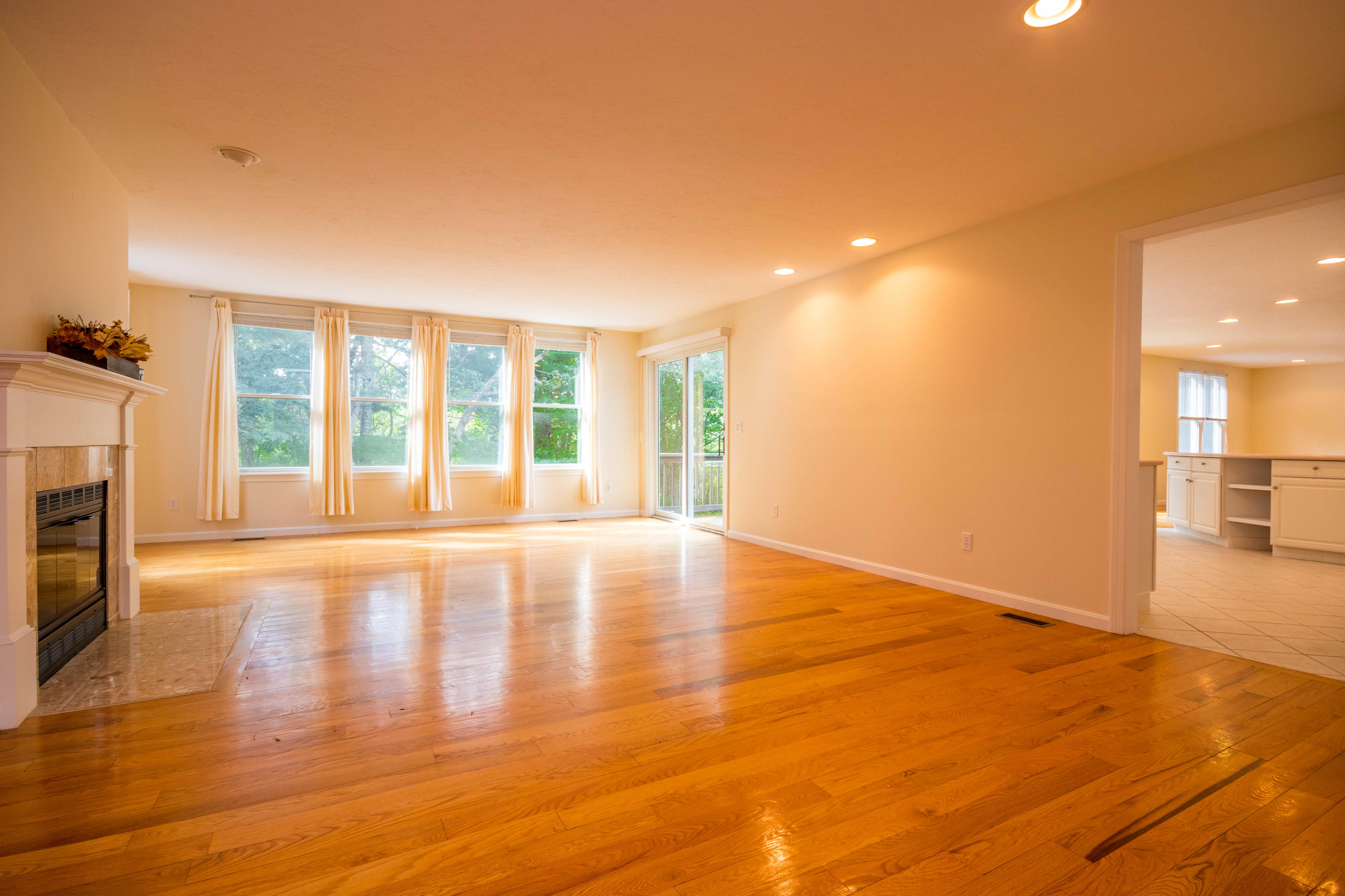 147 Beech Leaf Island Road Centerville, MA 02632 - Photo 6 of 51 Living room opens to kitchen