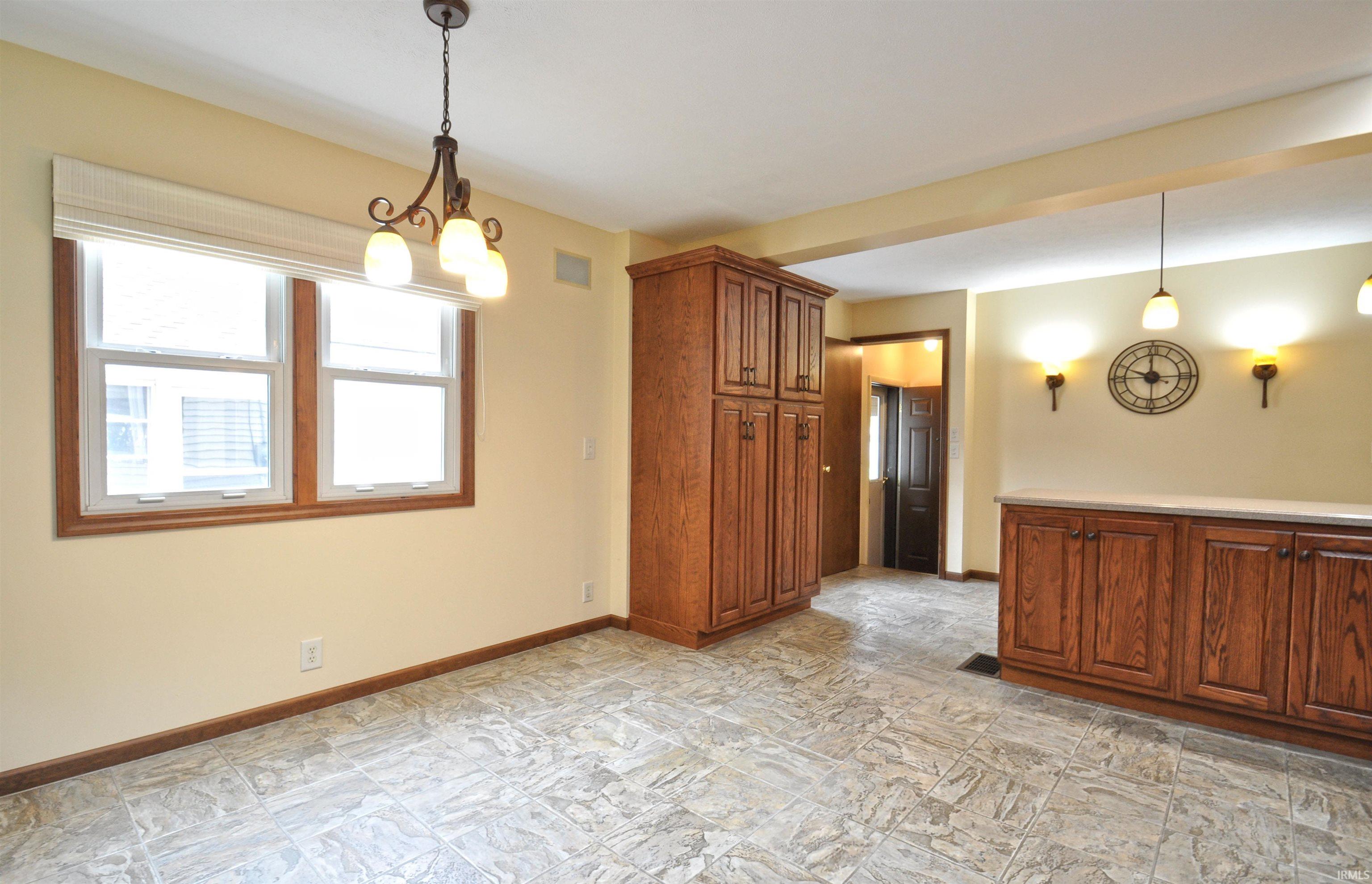 55057 Country Club Road South Bend, IN 46628 - Photo 12 of 35 Gallery Image 12