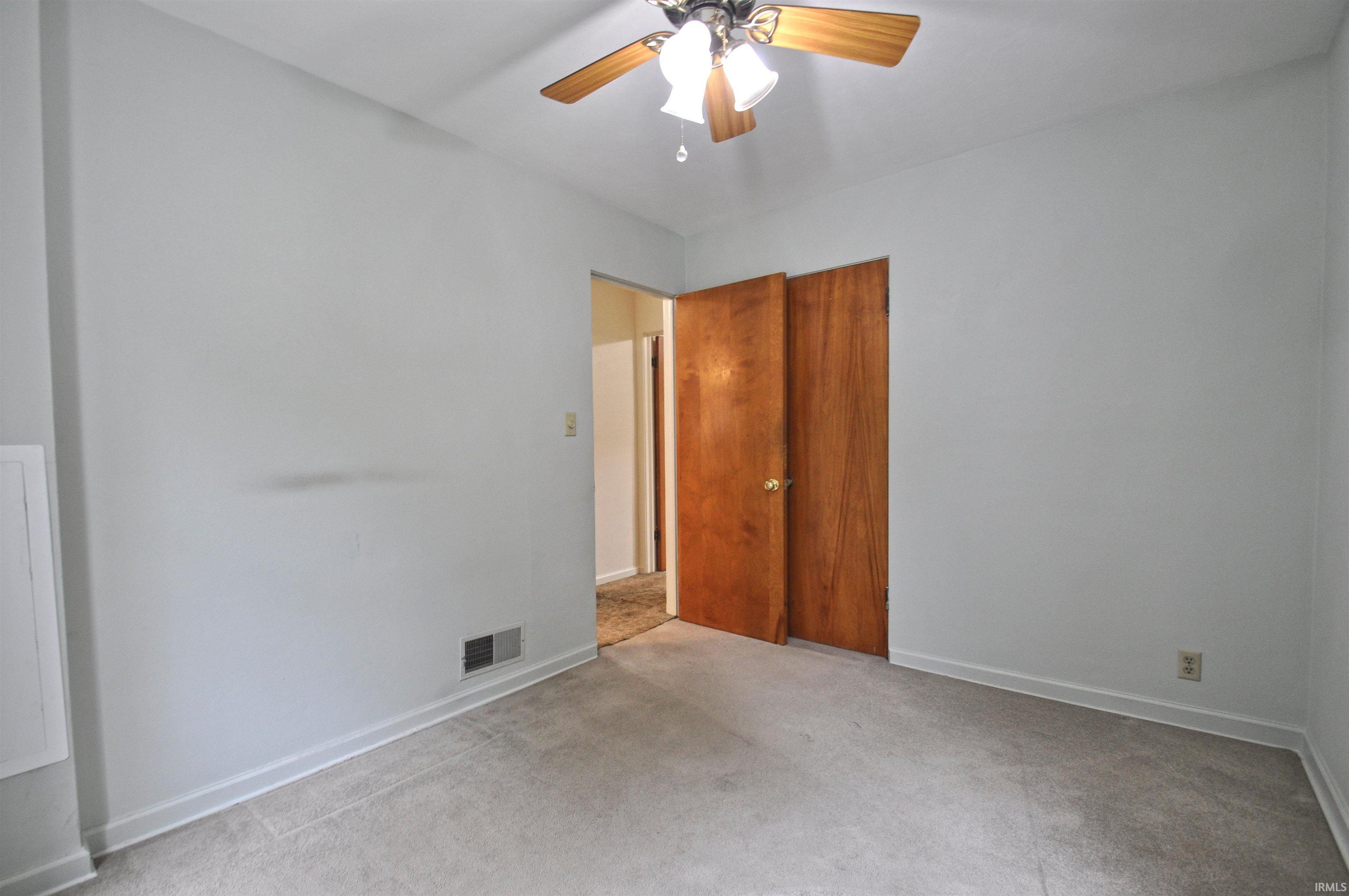 55057 Country Club Road South Bend, IN 46628 - Photo 16 of 35 Gallery Image 16