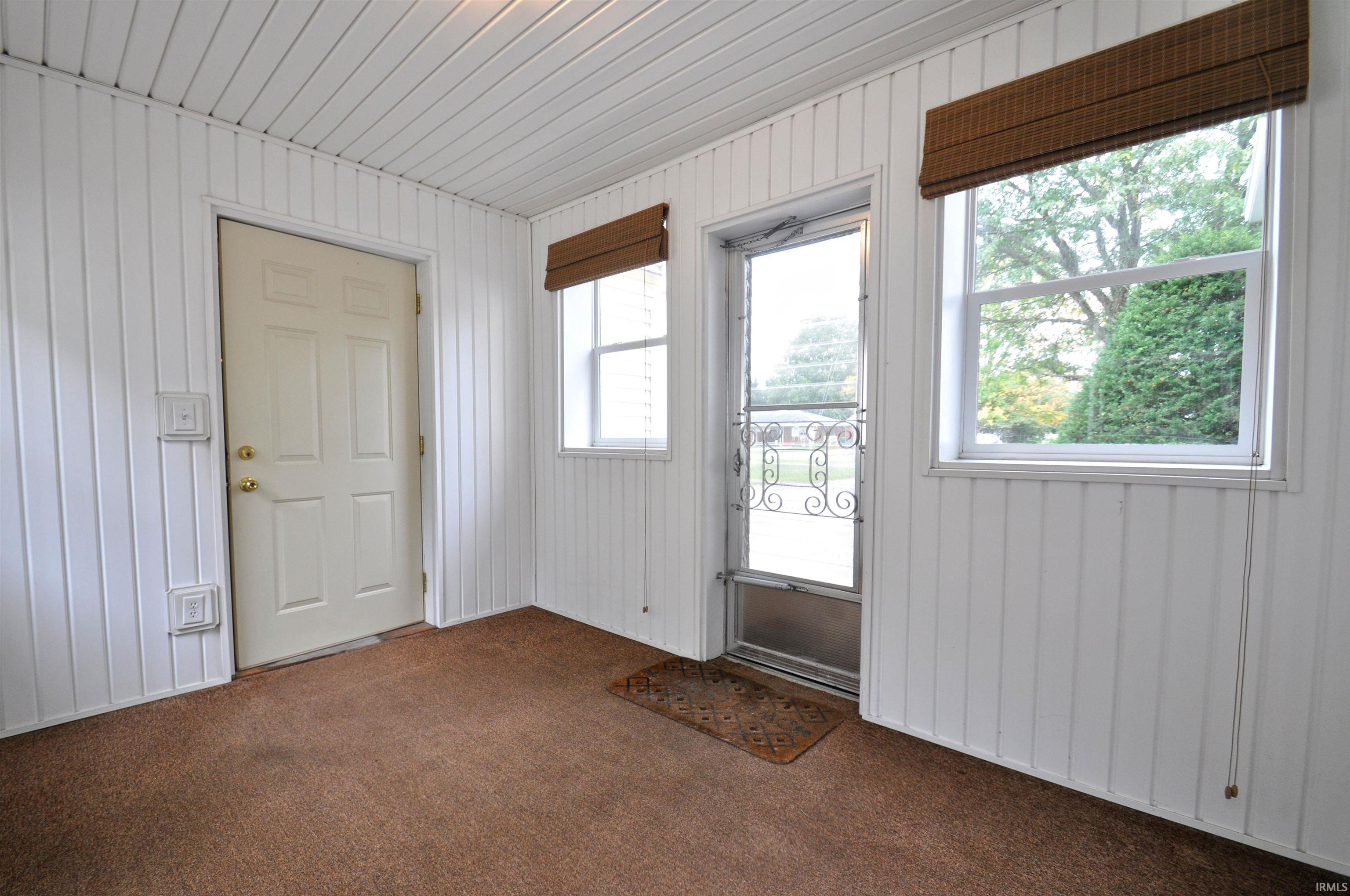 55057 Country Club Road South Bend, IN 46628 - Photo 26 of 35 Gallery Image 26