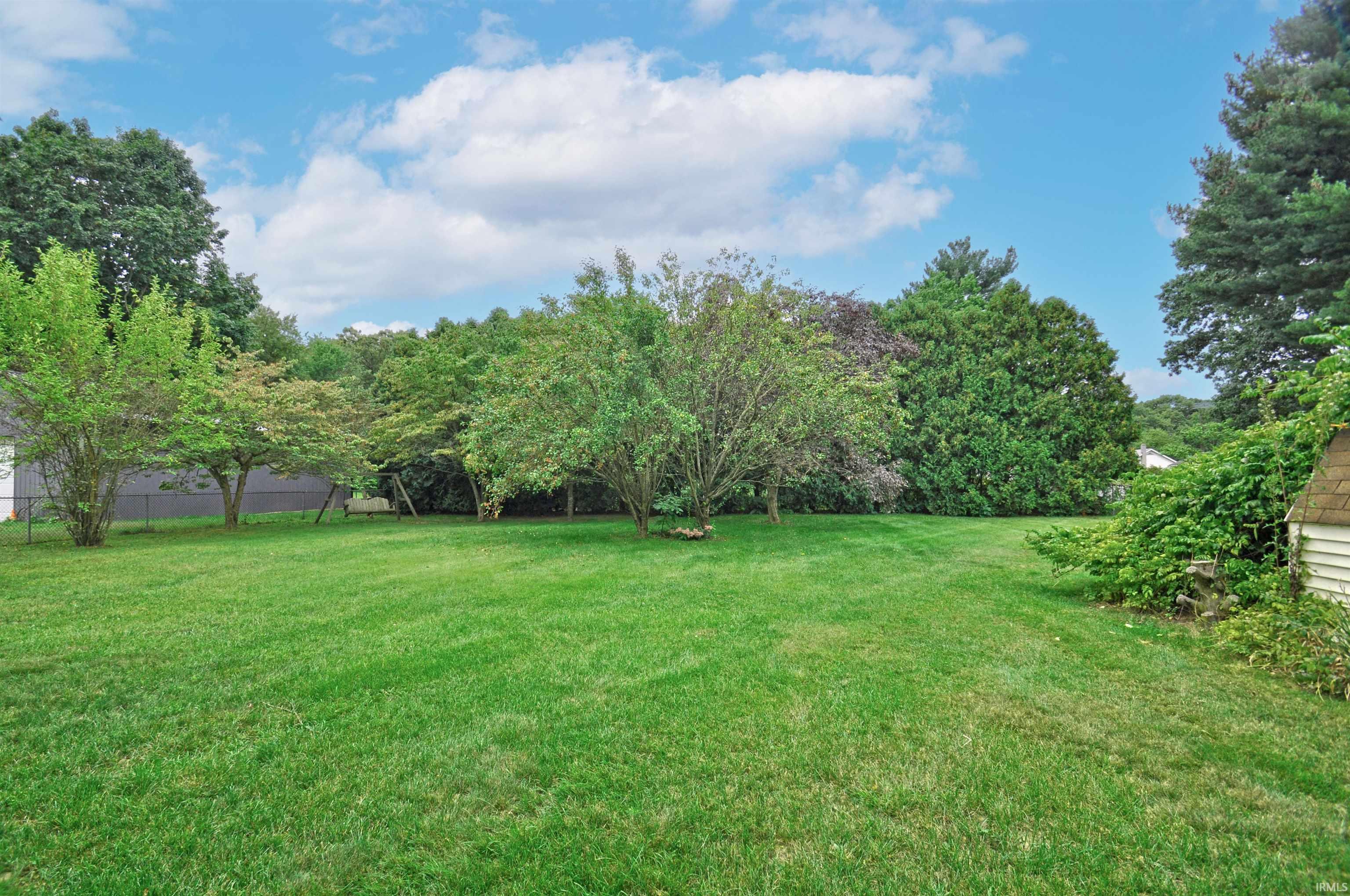 55057 Country Club Road South Bend, IN 46628 - Photo 33 of 35 Gallery Image 33